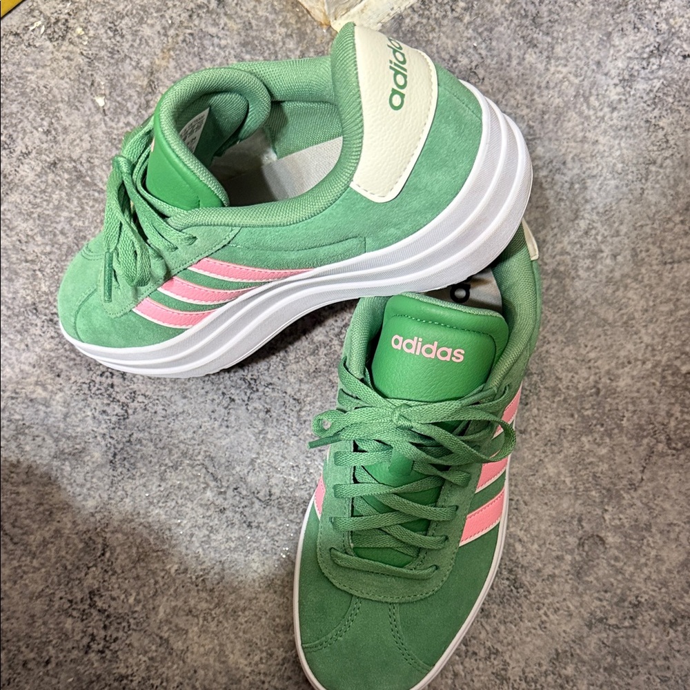 New adidas Green Suede Sneakers with Pink Stripes and White Accents never worn - Picture 2 of 4